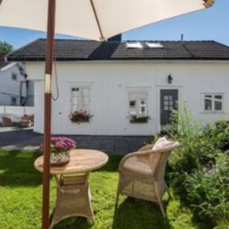 Cozy House * סאנדפיורד